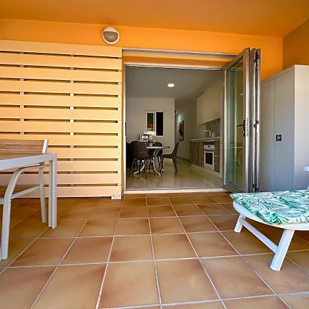 Cristianos Pool And Terrace *