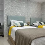 Cristianos Pool And Terrace * لوس كريستيانوس