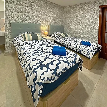 Cristianos Pool And Terrace لوس كريستيانوس